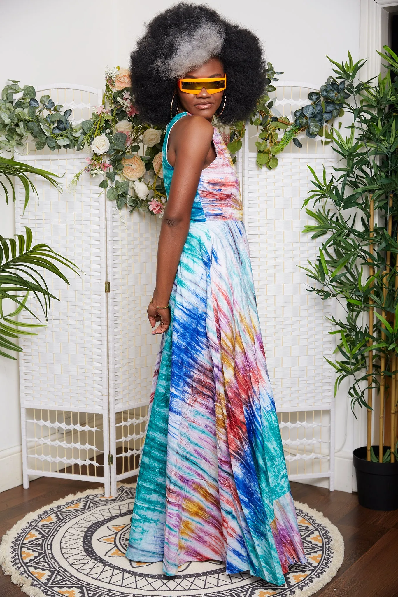 Adire Tye & Dye Sleeveless African Maxi Dress in Multicolour- Kamdiri