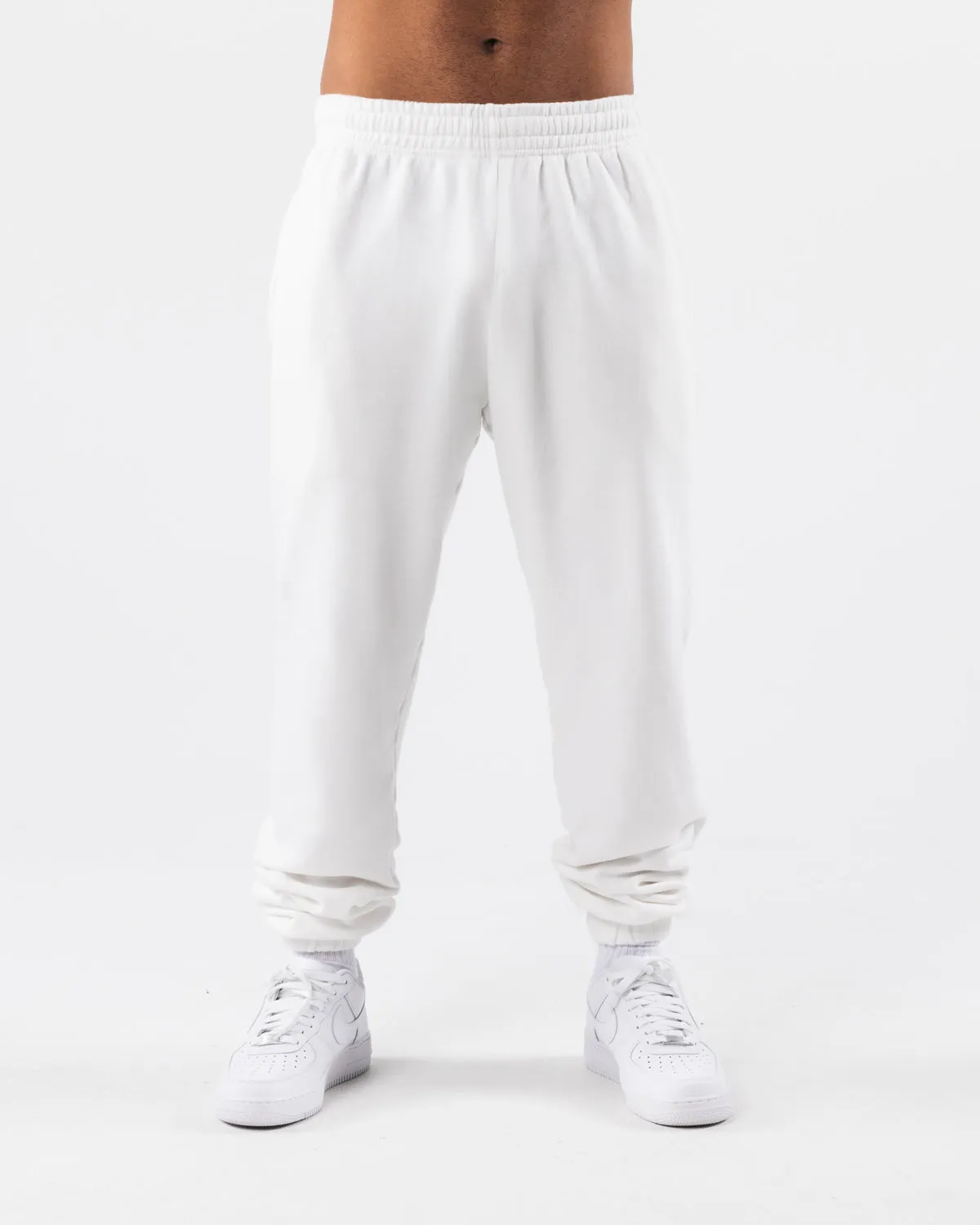 Earth Dye Natural Jogger - Cloud White