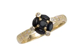 Vintage 14 carat gold sapphire and diamond ring